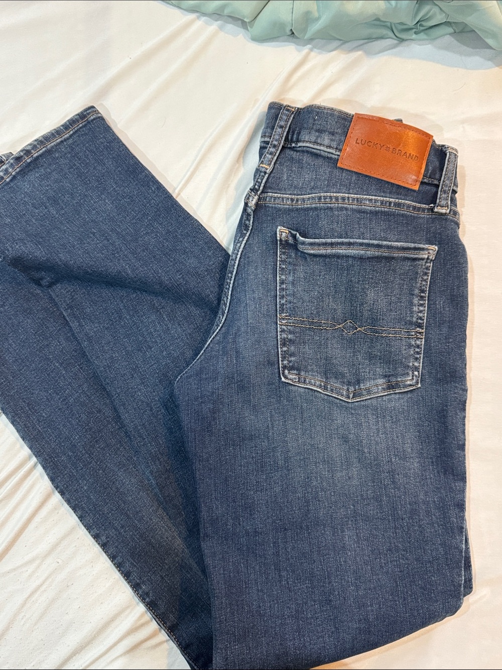 Lucky Brand Men's Medium Blue Relaxed Jeans